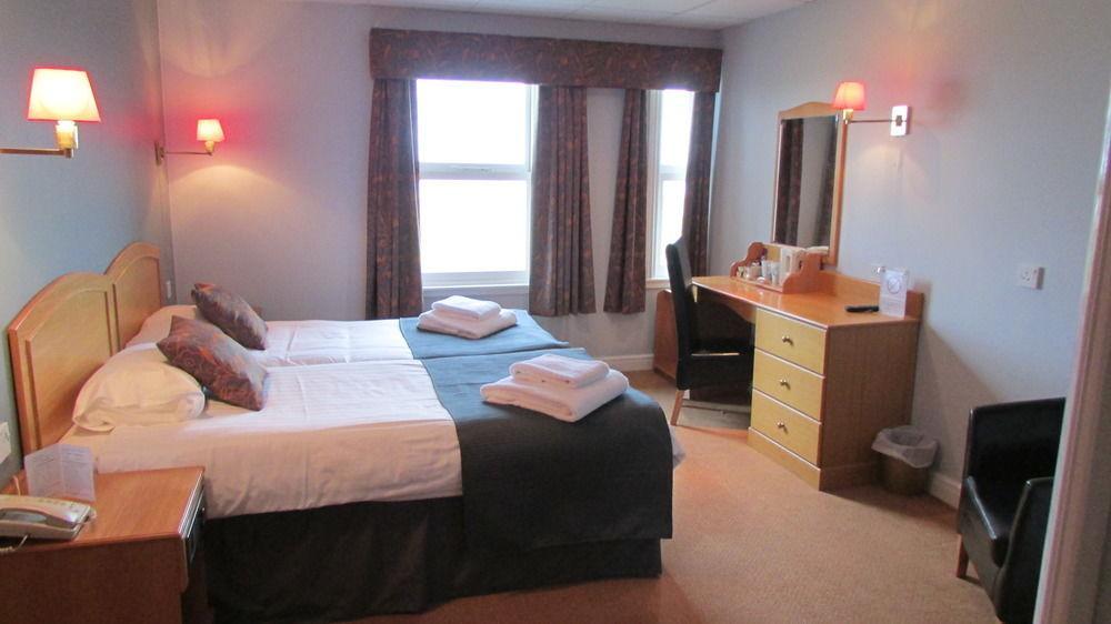 Leasowe Castle Hotel Moreton  Екстер'єр фото