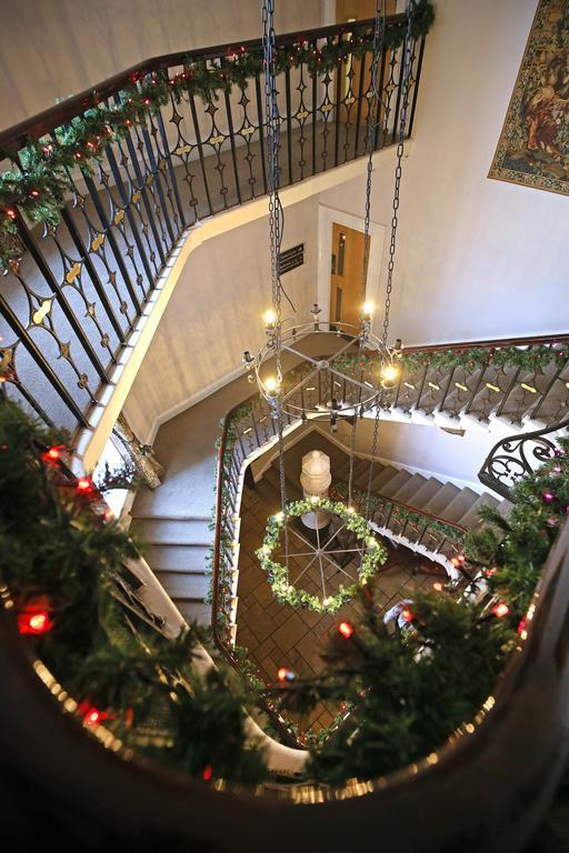 Leasowe Castle Hotel Moreton  Екстер'єр фото