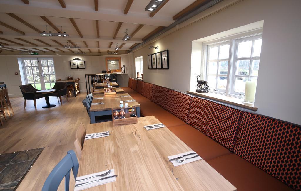 Leasowe Castle Hotel Moreton  Екстер'єр фото