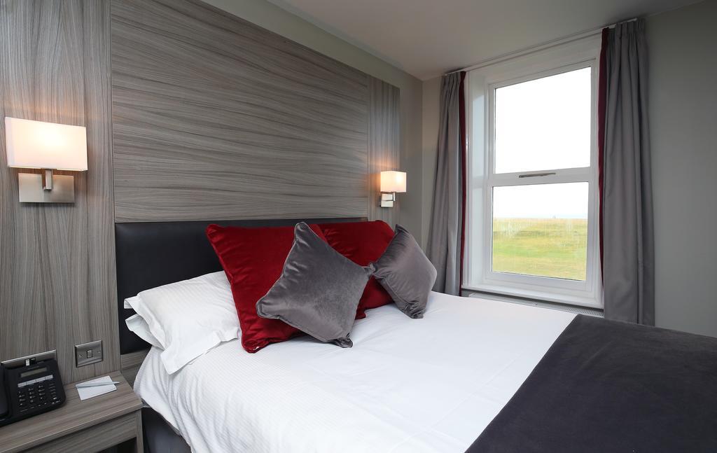 Leasowe Castle Hotel Moreton  Екстер'єр фото