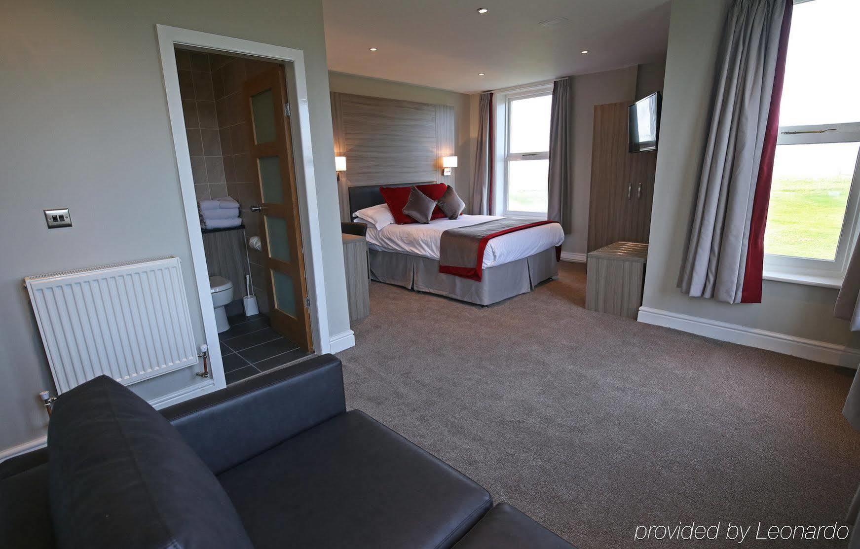 Leasowe Castle Hotel Moreton  Екстер'єр фото