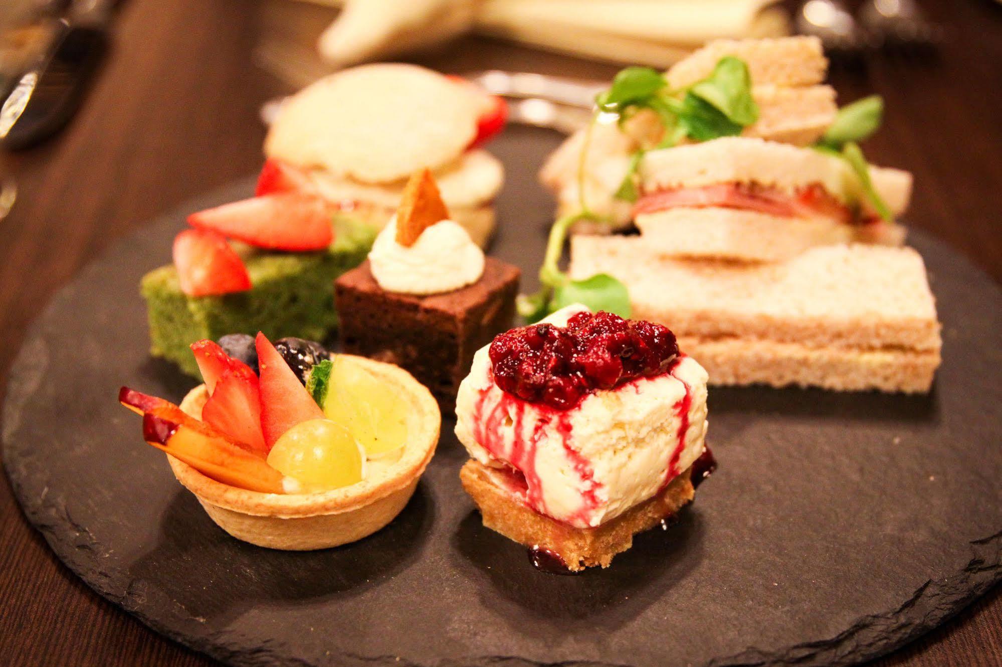 Leasowe Castle Hotel Moreton  Екстер'єр фото