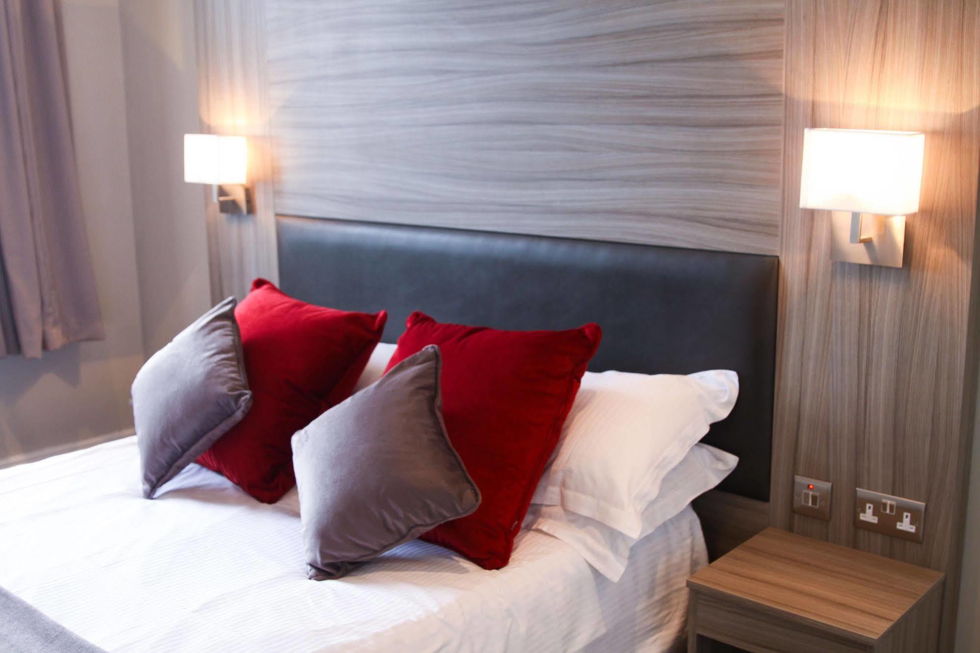 Leasowe Castle Hotel Moreton  Екстер'єр фото